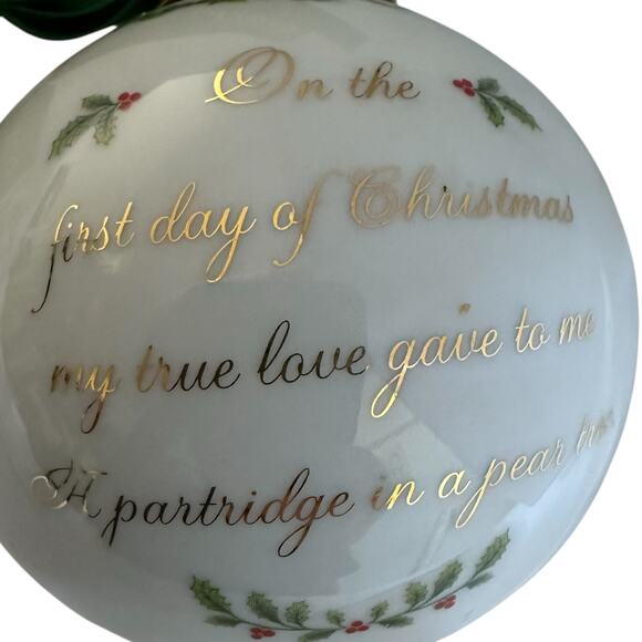 Vintage Wedgwood Christmas Ornament "A Partridge in a Pear Tree" - Picture 2 of 8